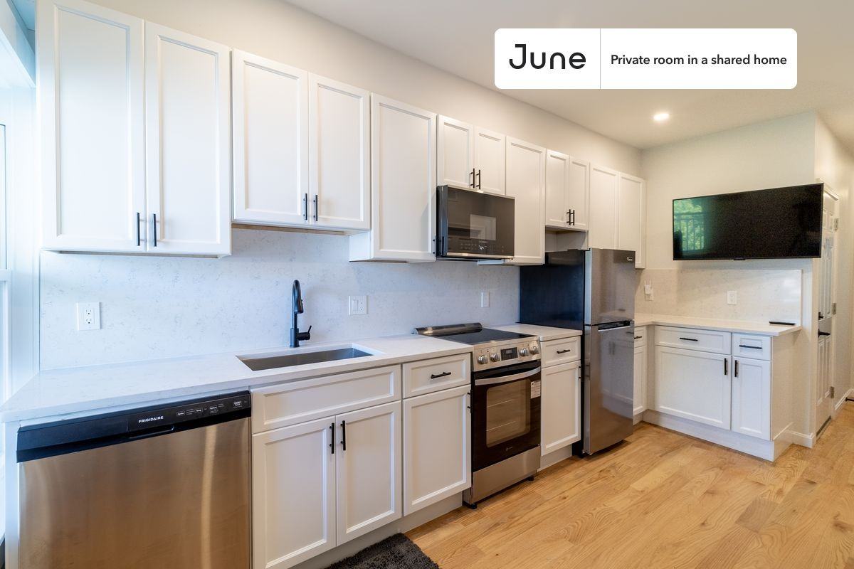 90 Mount Vernon St #C - Photo 5 of 14