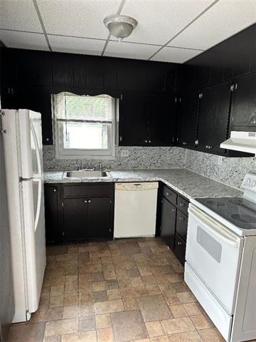 1312 Ferry St - Photo 2 of 7