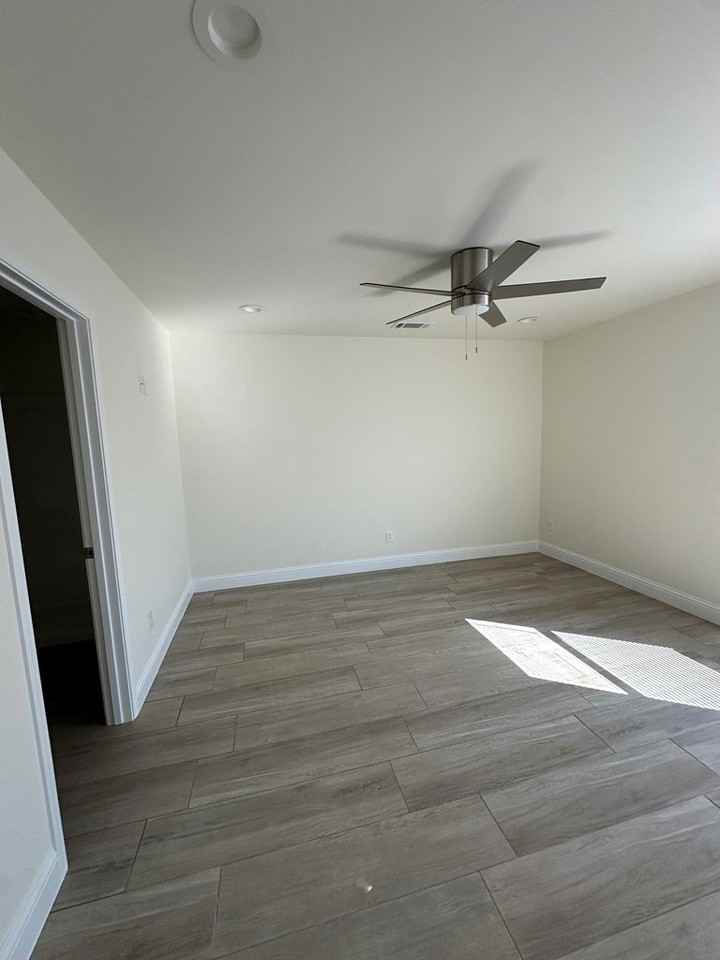 1162 5th St - Photo 6 of 14