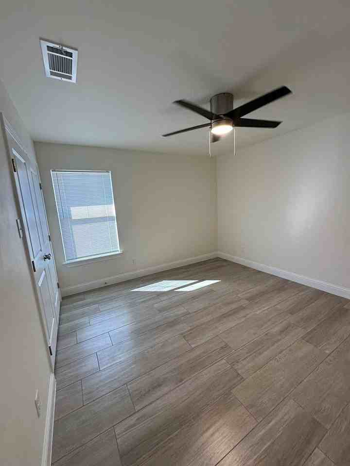 1162 5th St - Photo 7 of 14