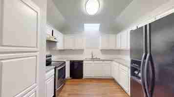 featured image of Bronco Lane