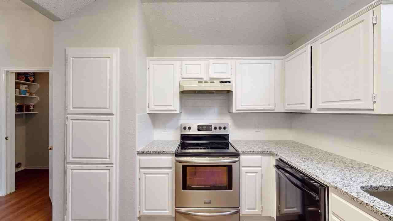 Bronco Lane - Photo 3 of 9