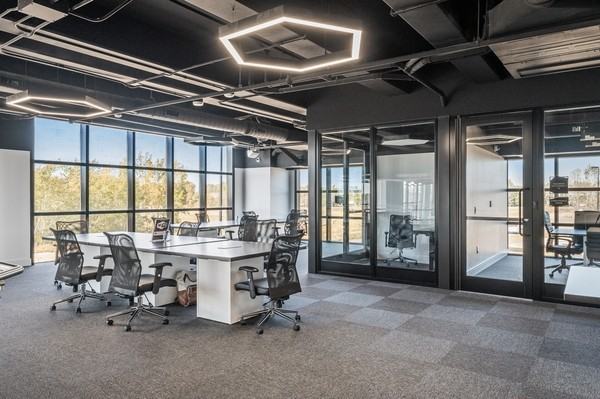 Norhart Oakdale - Photo 5 of 40