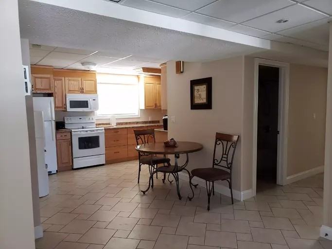805 Beach Ave - Photo 2 of 8