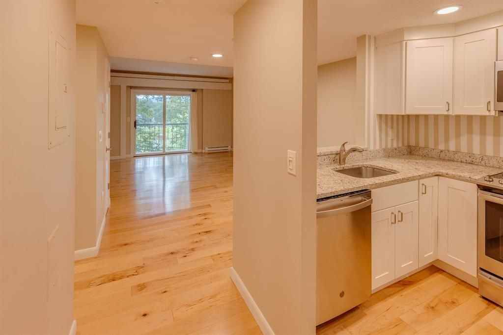 48 Cooper Memorial Dr - Photo 3 of 12