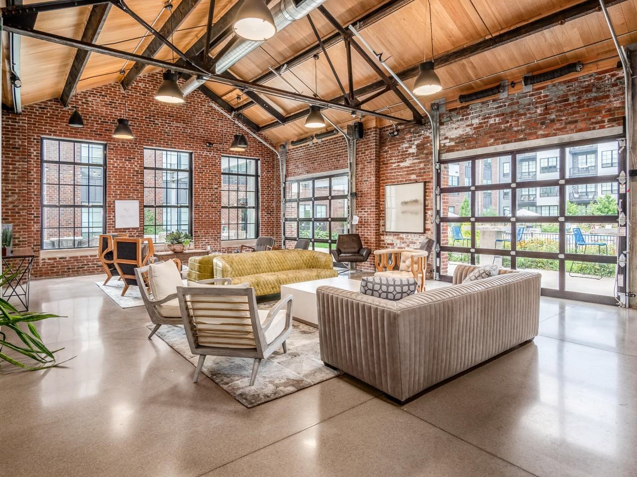 Station 324 - Photo 3 of 31