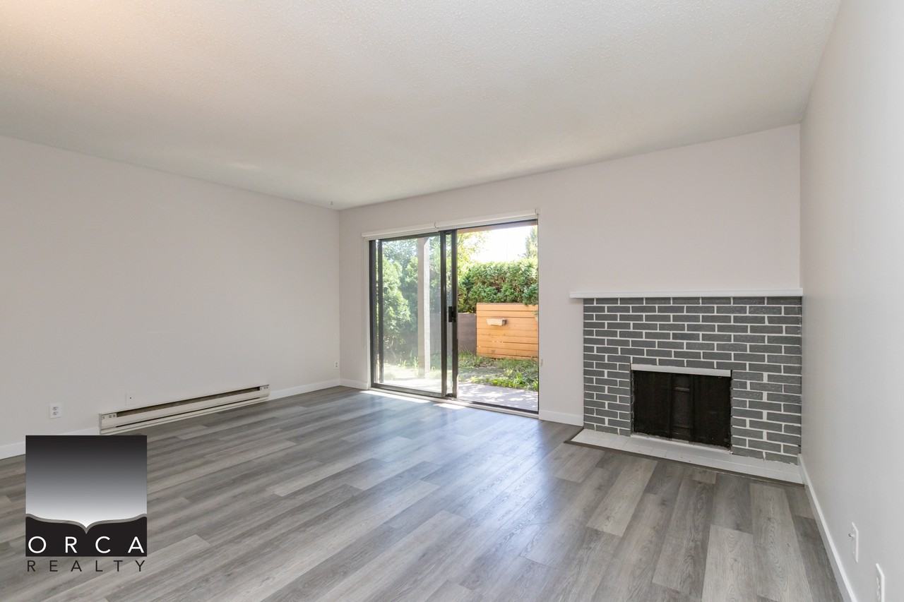 10620 Lincolns Gate - Photo 2 of 34