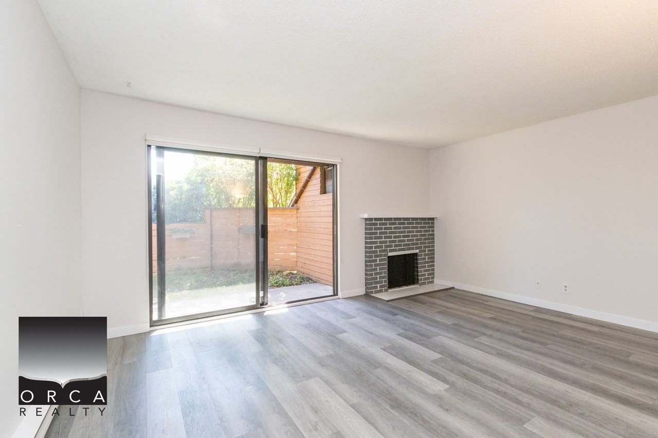 10620 Lincolns Gate - Photo 3 of 34