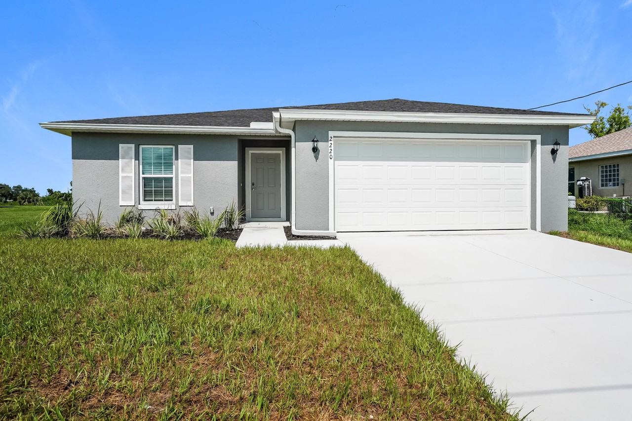 2220 Ne 22nd Pl