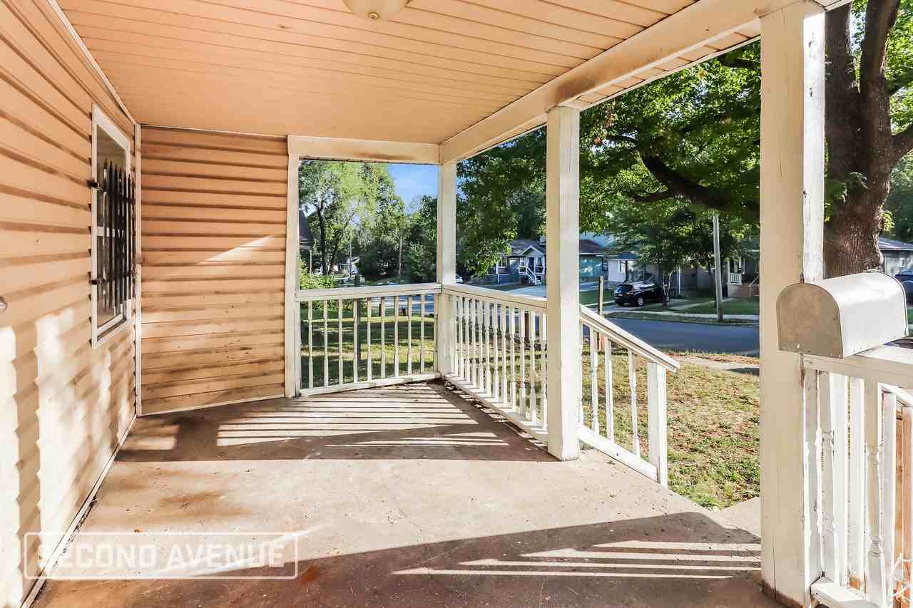 7022 S Benton Ave - Photo 4 of 26