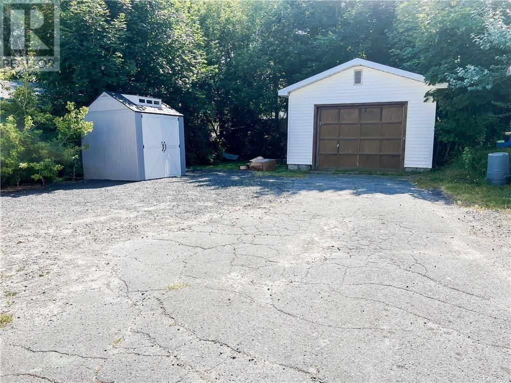 749 Ontario St - Photo 2 of 2