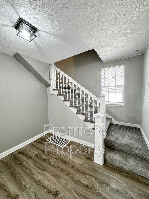 1432 S 34th St - Photo 2 of 22