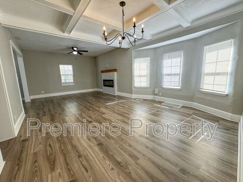 1432 S 34th St - Photo 3 of 22