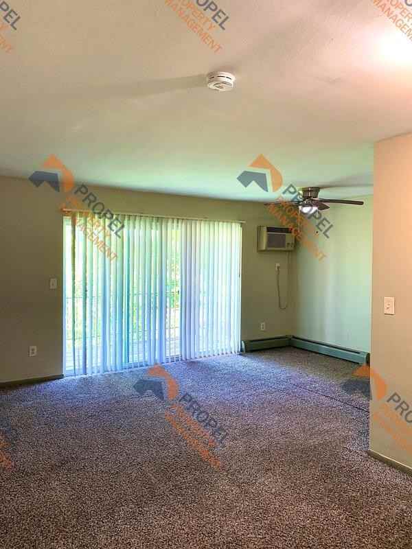 500 N Liberty St - Photo 4 of 9