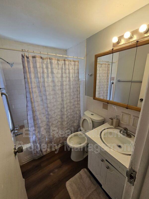 912 S Weyant Ave - Photo 5 of 14