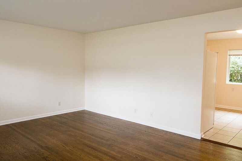 2410 Hickory Valley Rd #2410 - Photo 3 of 16