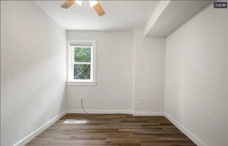 731 Cameron St #2 - Photo 7 of 49