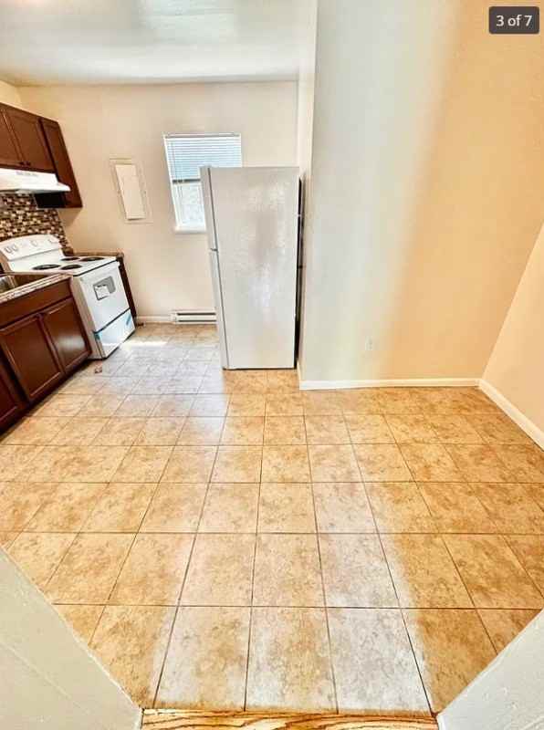 2300 Barton Ave #6 - Photo 3 of 7
