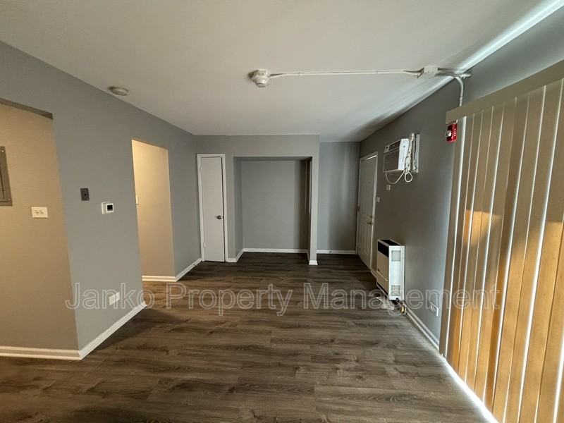 3351 Commercial Ave #12 - Photo 4 of 5