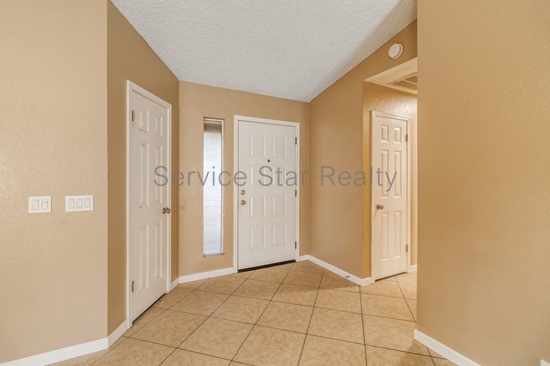10415 N 63rd Dr - Photo 2 of 19