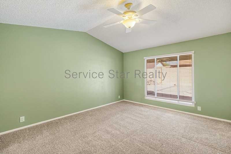 10415 N 63rd Dr - Photo 7 of 19