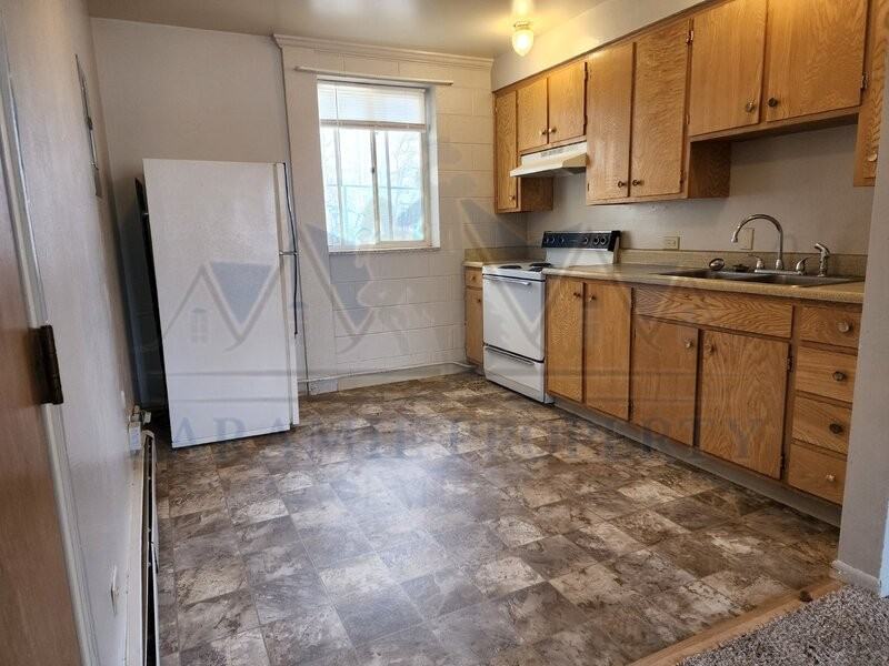 405 S 26th St #2 - Photo 4 of 11