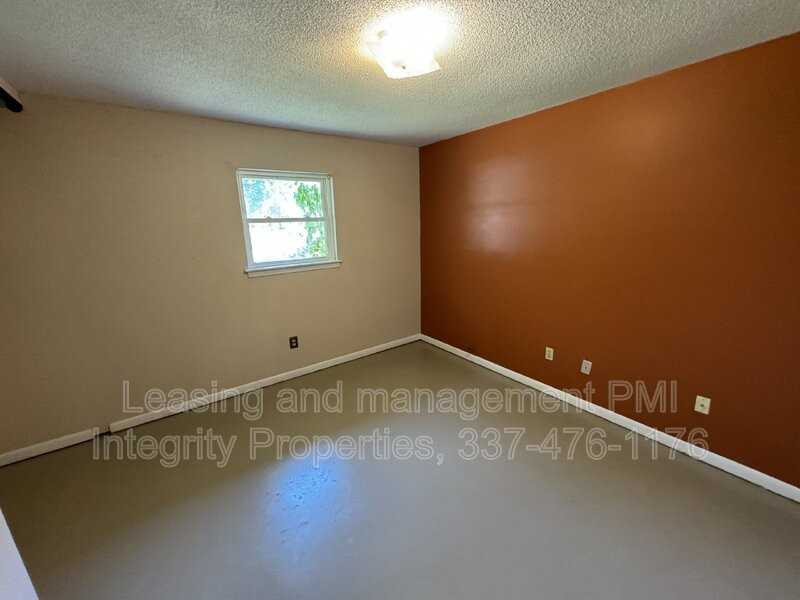 114 Damon Dr - Photo 7 of 14