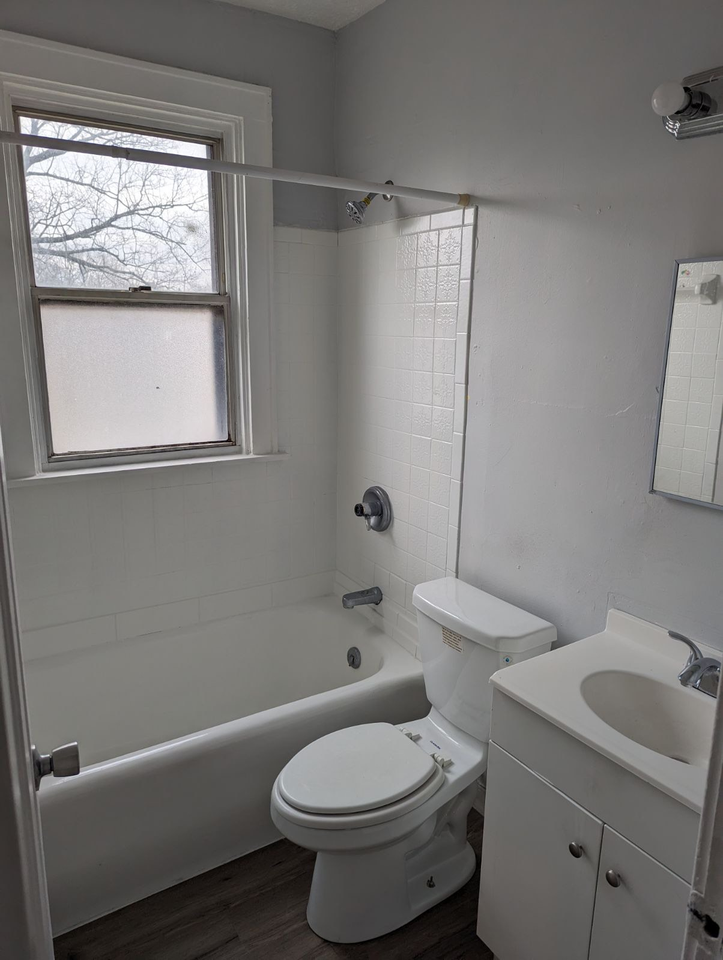 439 Mcgregor Avenue - Photo 2 of 6