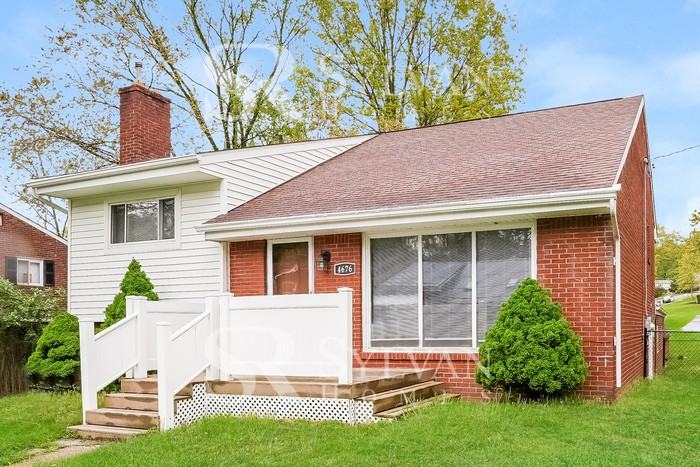4676 Stewart Ct - Photo 3 of 17