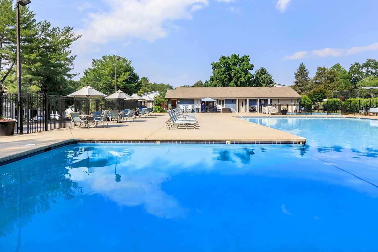 Walden Pond Apartment Homes - Photo 2 of 40