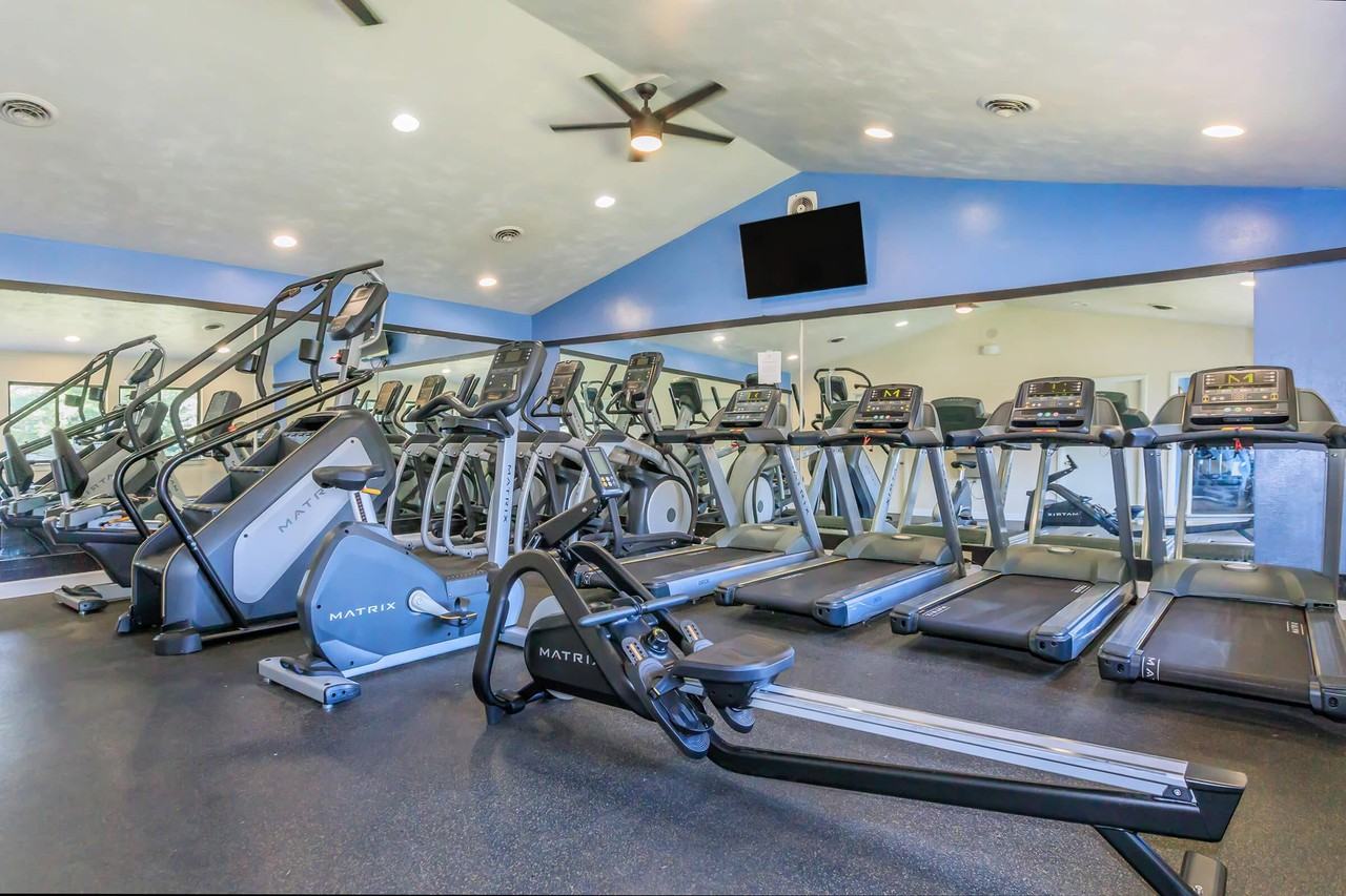 Walden Pond Apartment Homes - Photo 6 of 40