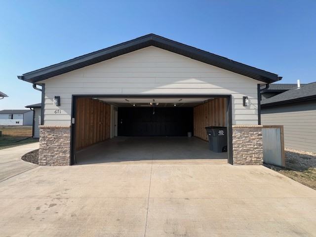 671 Eagle Ct #NA - Photo 4 of 23