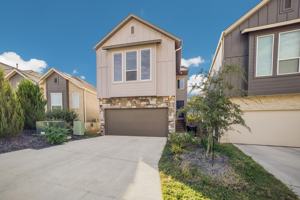 featured image of 4506 Stark Aly #NA