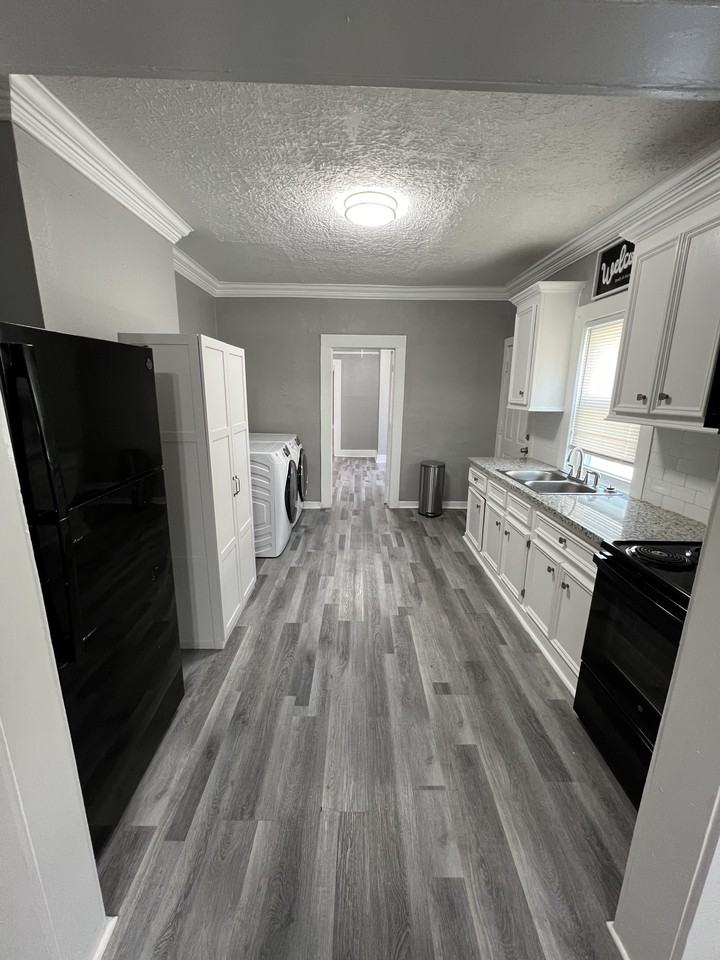 1619 Lafreniere St #1619 - Photo 3 of 19