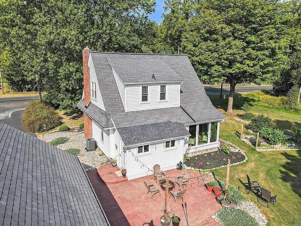3512 Douglas Ave #NA - Photo 3 of 13