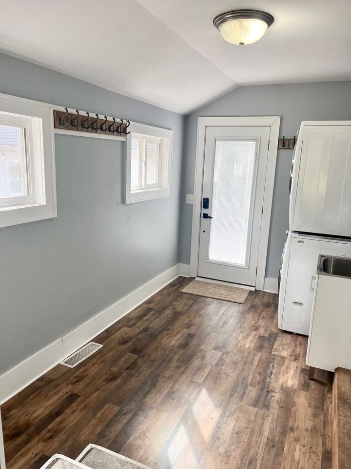 3512 Douglas Ave #NA - Photo 7 of 13