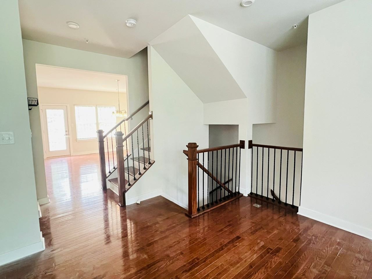 1303 Samuel Dr #1303 - Photo 3 of 12