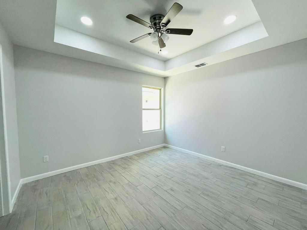 3605 Fuerte Ave #1-2-3 - Photo 3 of 11