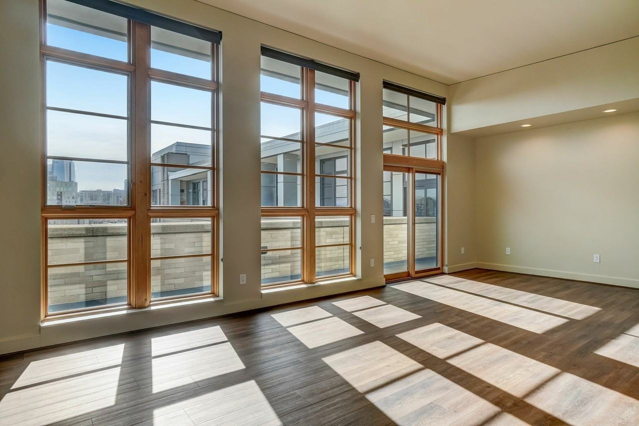 Burlington Tower - Photo 6 of 28