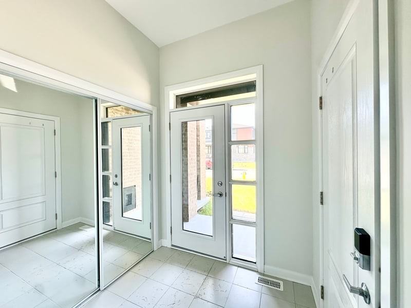 419 Silicon Way - Photo 2 of 14