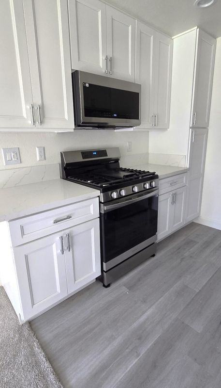 1075 W State St - Photo 3 of 10