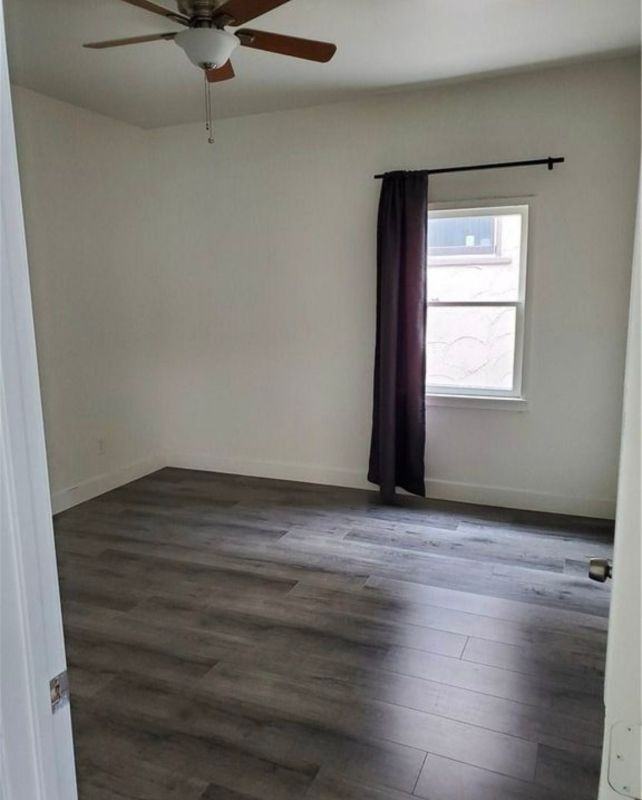 122 10th St ##A-C - Photo 6 of 25