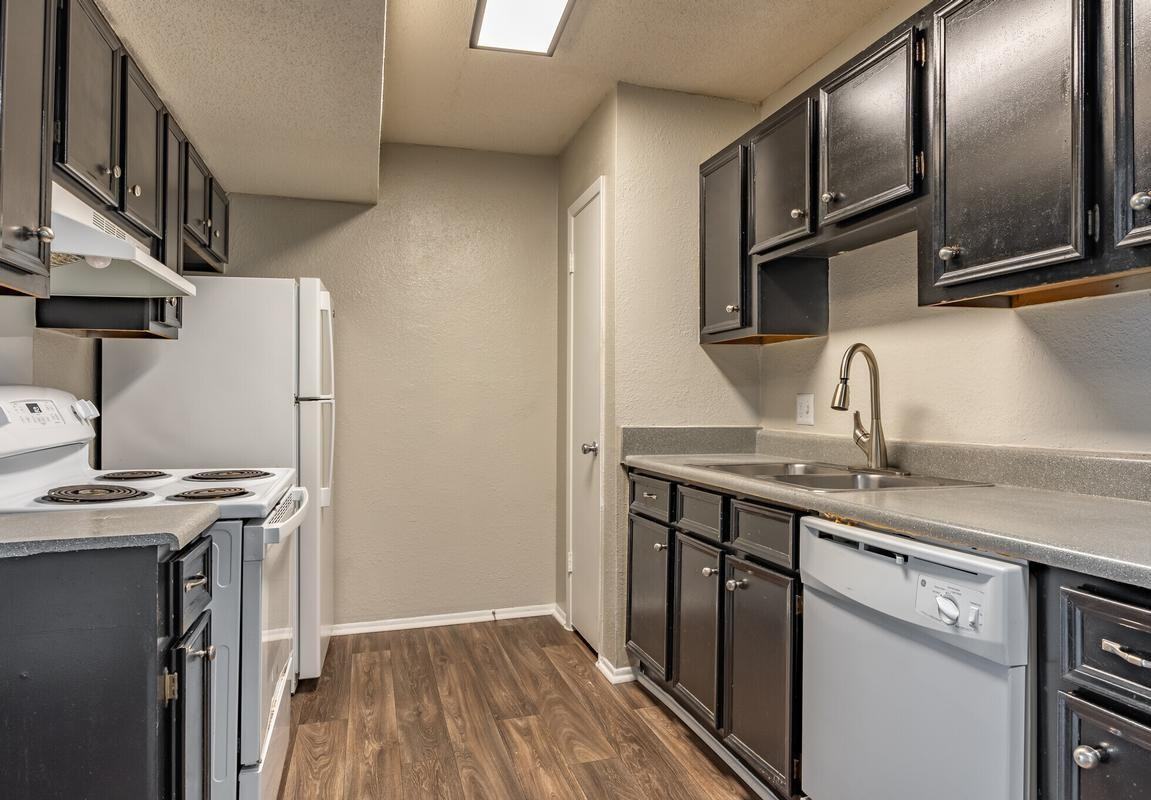 2050 Old Clinton Rd - Photo 3 of 12