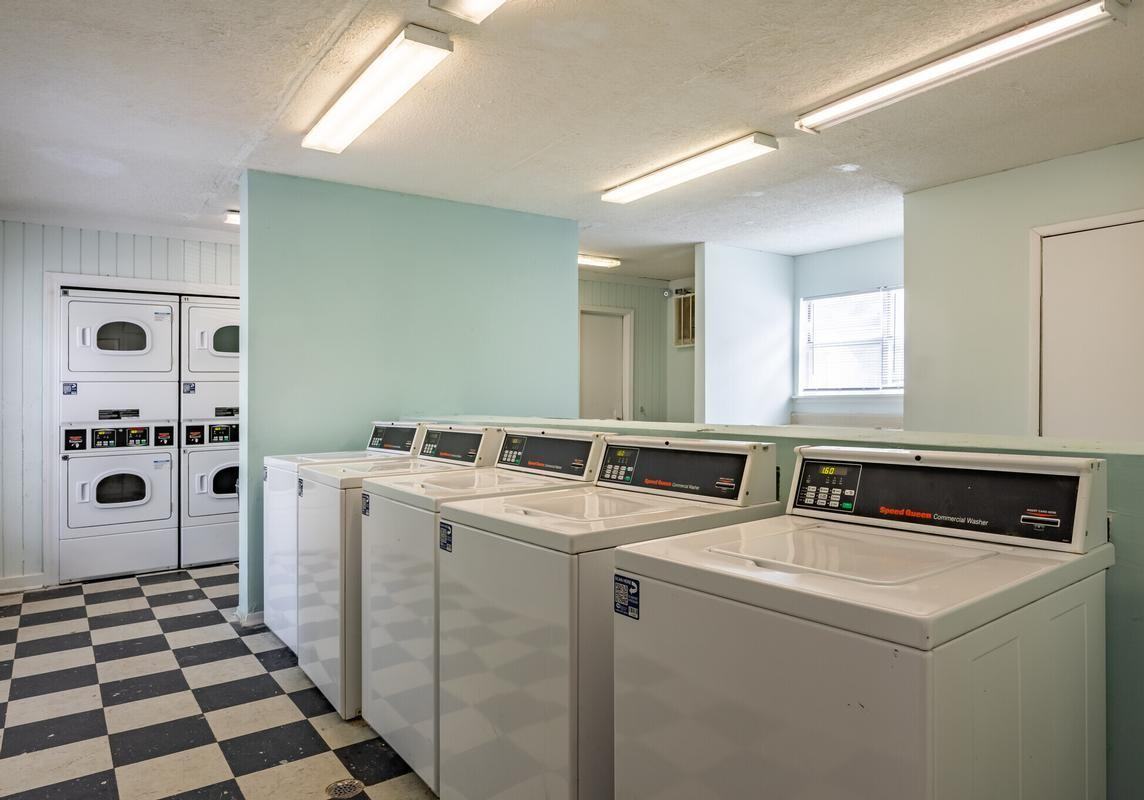 2050 Old Clinton Rd - Photo 7 of 12