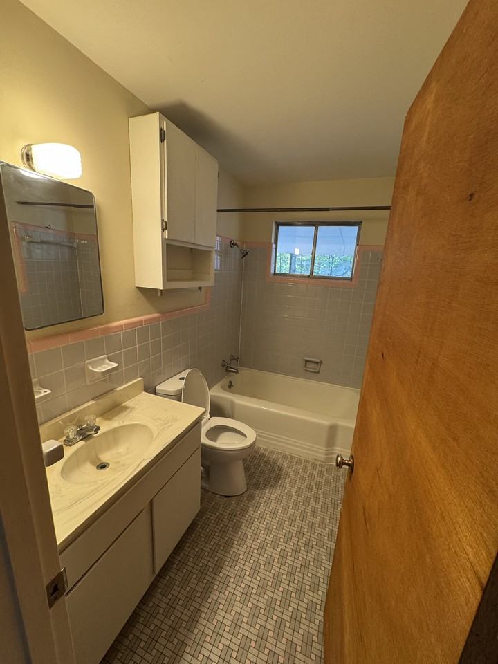 3519 Kavanaugh Blvd #3519 - Photo 2 of 7