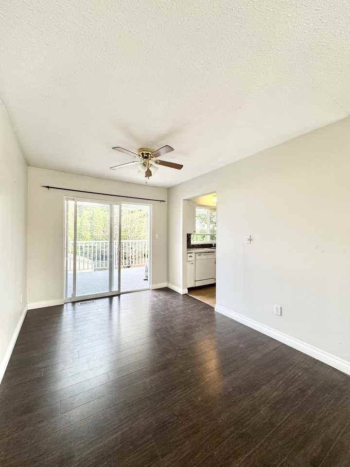 9208 209A Crescent - Photo 3 of 13