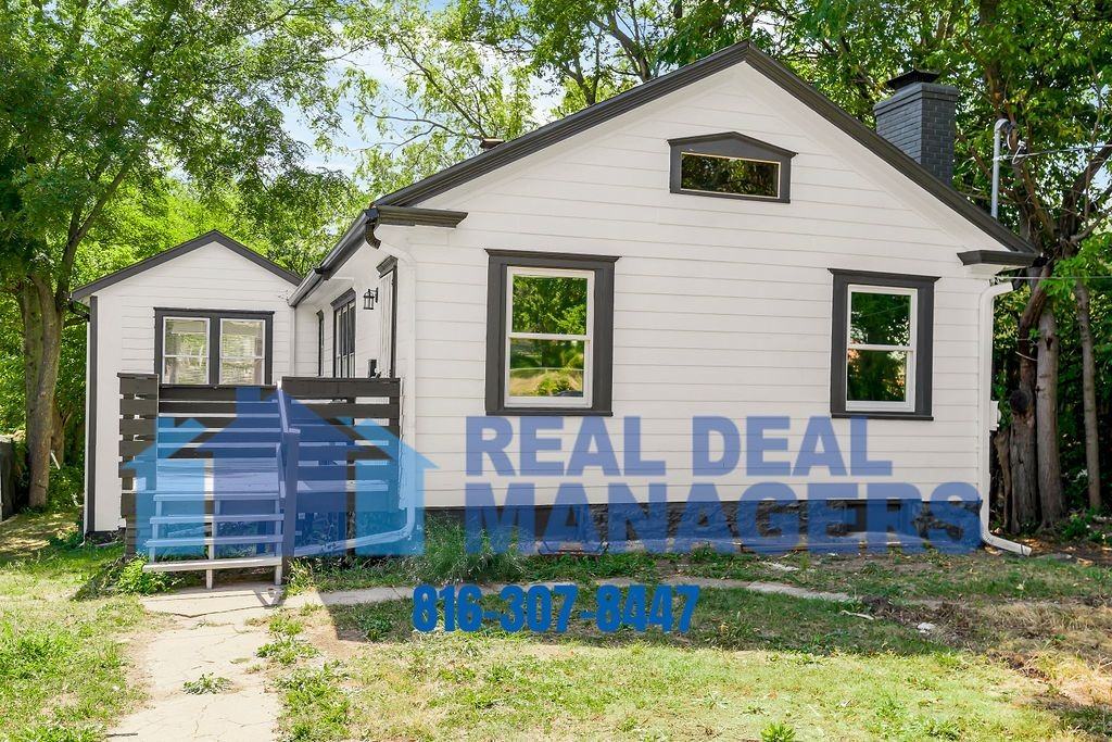 1813 E 85th St - Photo 3 of 29