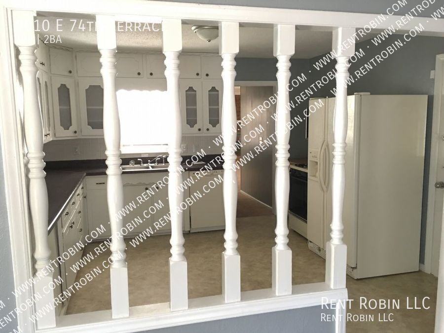 9010 E 74th Ter - Photo 4 of 13