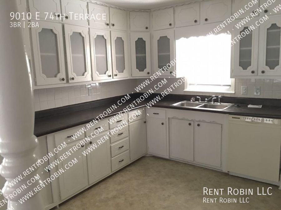 9010 E 74th Ter - Photo 6 of 13