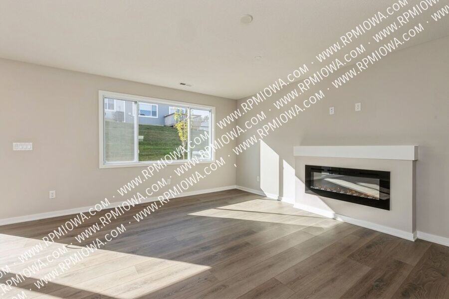 5932 Nw 90th Ct - Photo 2 of 16